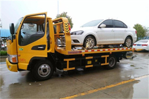 嘉祥附近拖车救援24小时服务热线